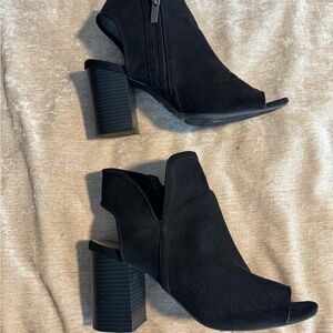 BAMBOO Black Peep-Toe Heeled Boots